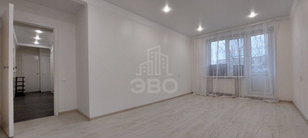 трехкомнатная квартира в Санкт-Петербурге по адресу: Ушинского ул., 18