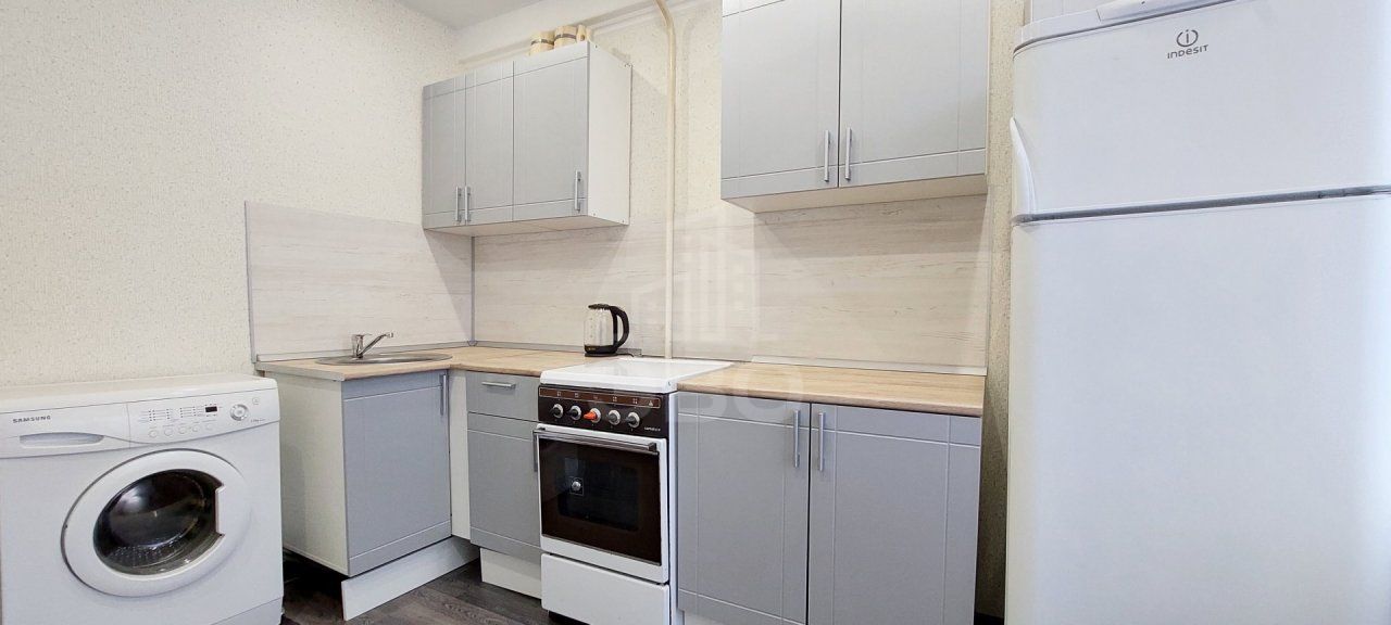 трехкомнатная квартира в Санкт-Петербурге по адресу: Ушинского ул., 18