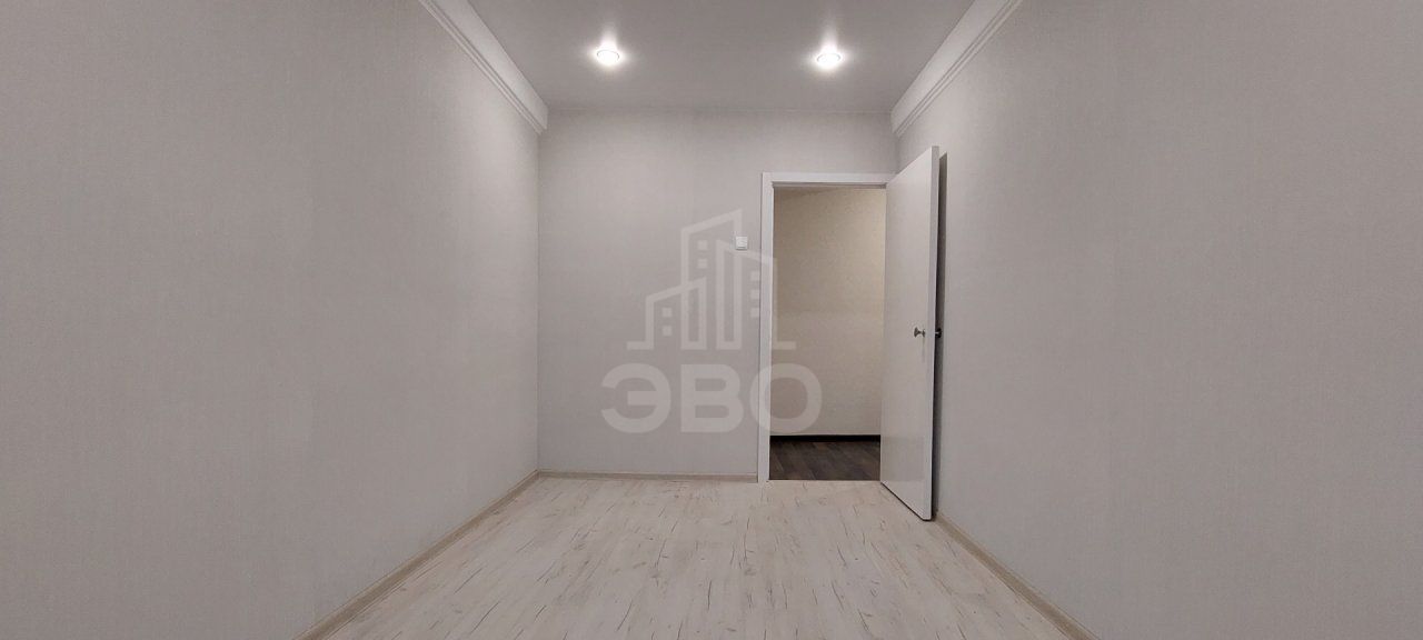 трехкомнатная квартира в Санкт-Петербурге по адресу: Ушинского ул., 18