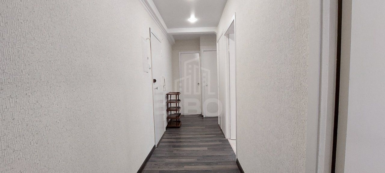 трехкомнатная квартира в Санкт-Петербурге по адресу: Ушинского ул., 18