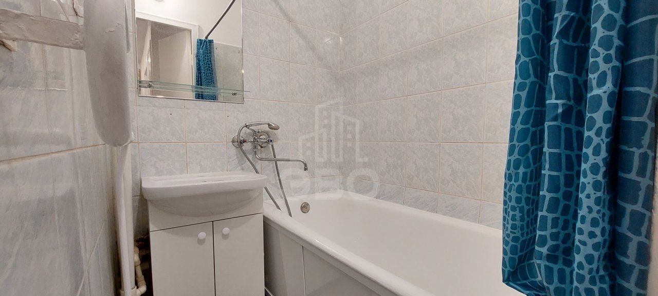 трехкомнатная квартира в Санкт-Петербурге по адресу: Ушинского ул., 18