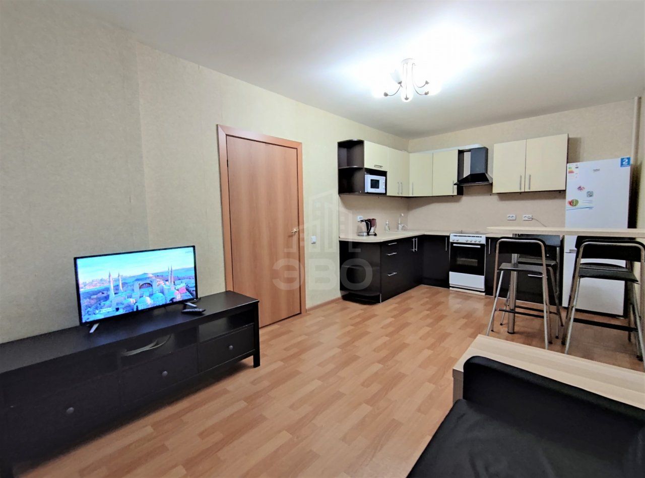 однокомнатная квартира в Санкт-Петербурге по адресу: Фёдора Абрамова ул., 21, к 3