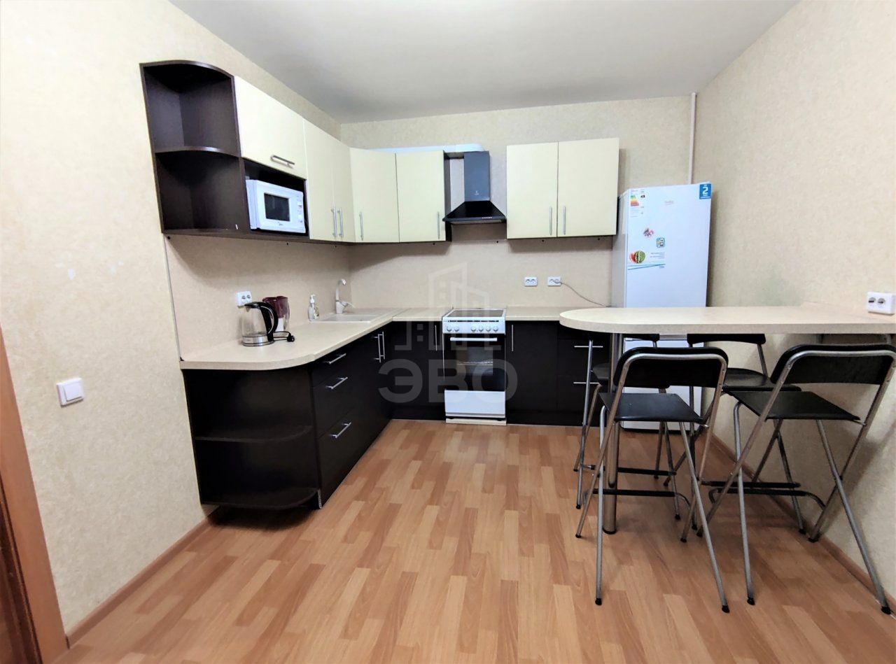 однокомнатная квартира в Санкт-Петербурге по адресу: Фёдора Абрамова ул., 21, к 3