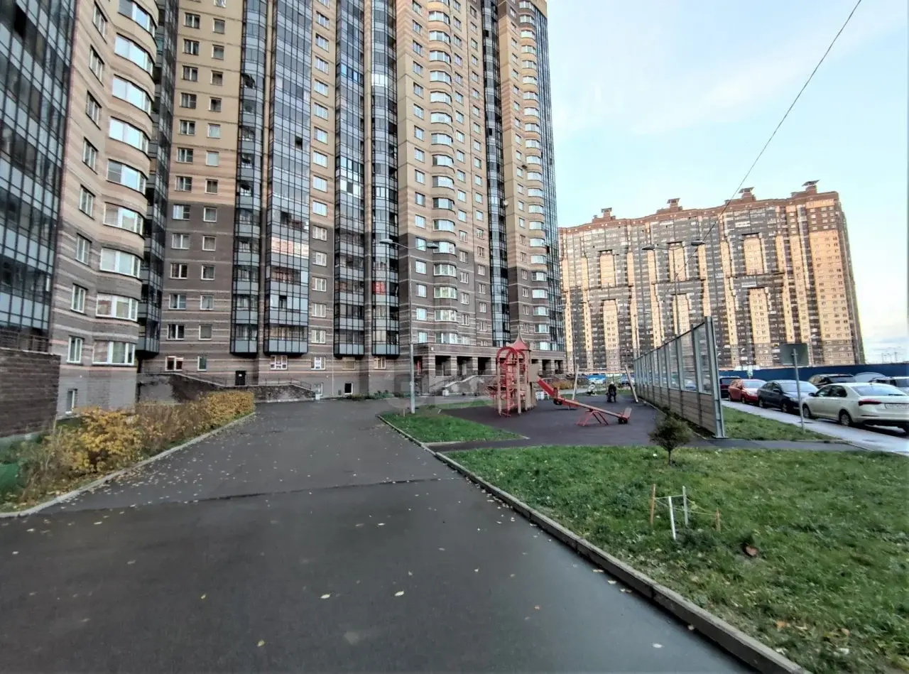 однокомнатная квартира в Санкт-Петербурге по адресу: Фёдора Абрамова ул., 21, к 3