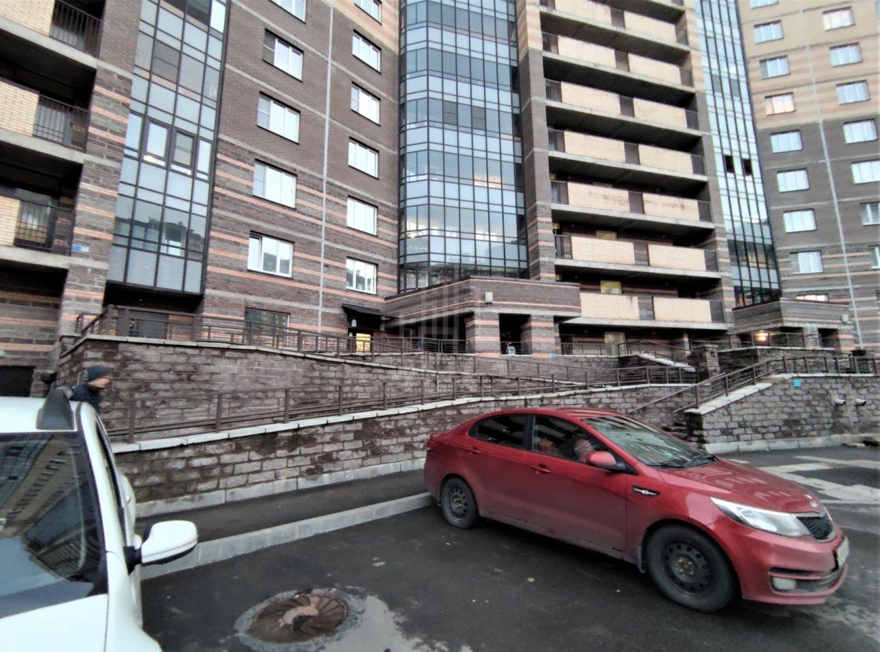 однокомнатная квартира в Санкт-Петербурге по адресу: Фёдора Абрамова ул., 21, к 3