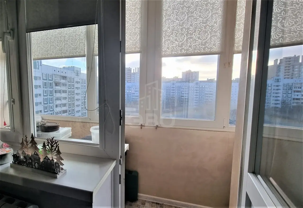 трехкомнатная квартира в Санкт-Петербурге по адресу: Камышовая ул., 22, к 1