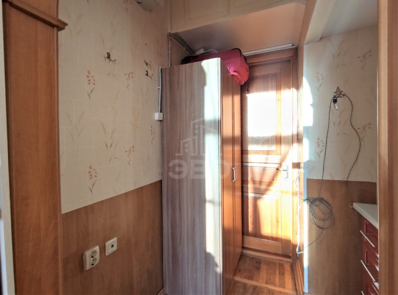 комната в Санкт-Петербурге по адресу: 8-я Советская ул., 9-13