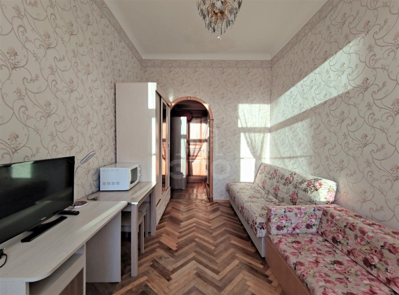 комната в Санкт-Петербурге по адресу: 8-я Советская ул., 9-13