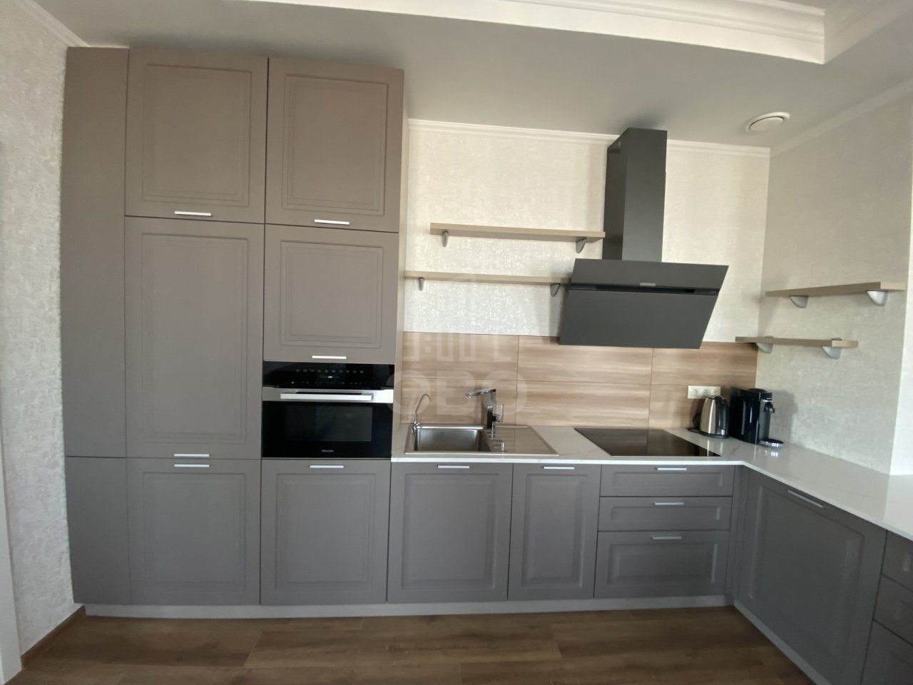 четырехкомнатная квартира в Санкт-Петербурге по адресу: Лодыгина пер., 5