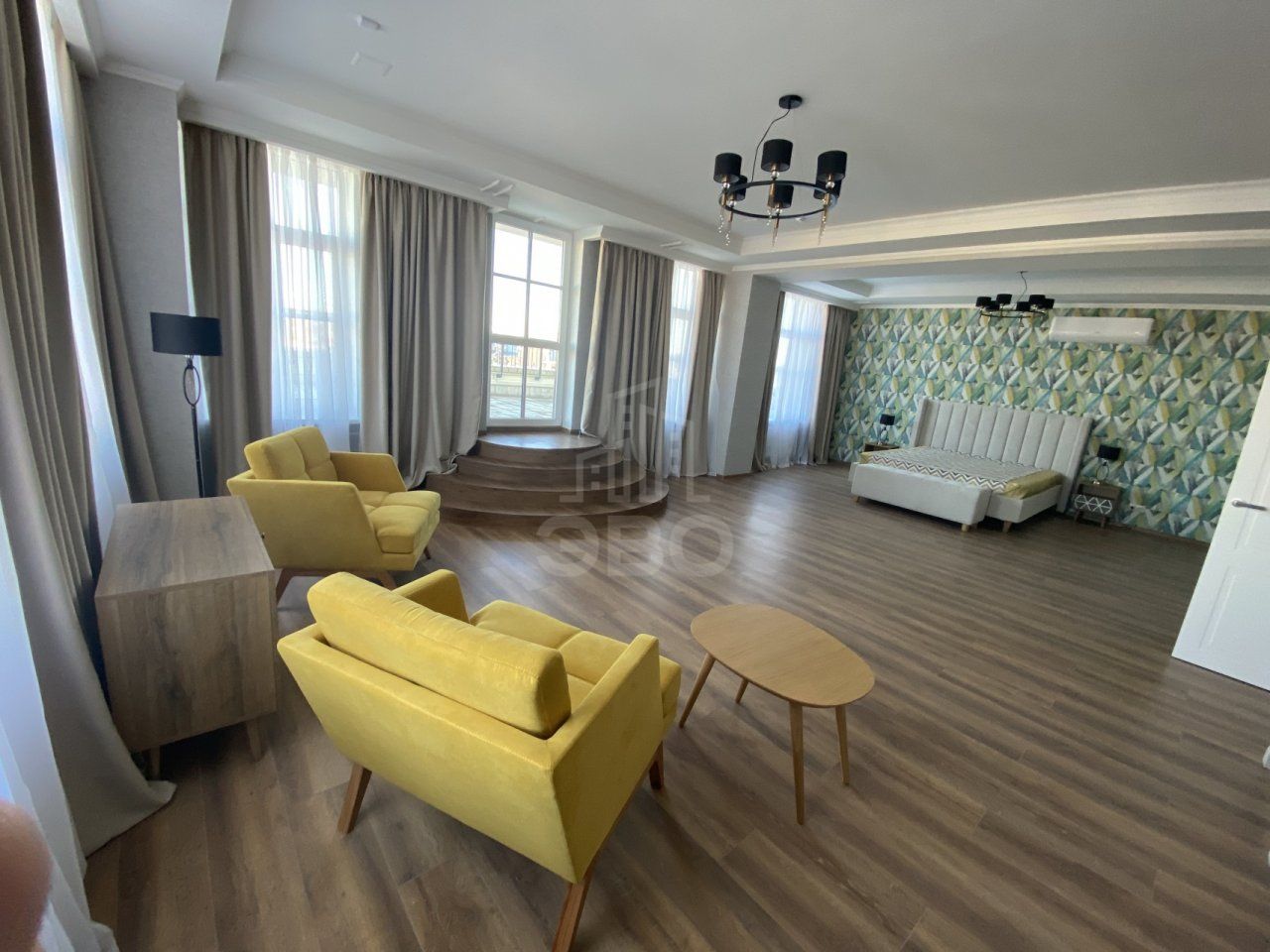 четырехкомнатная квартира в Санкт-Петербурге по адресу: Лодыгина пер., 5