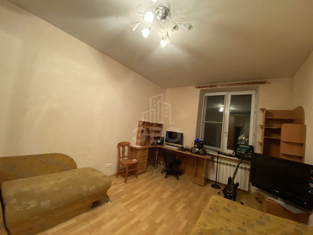 трехкомнатная квартира в Санкт-Петербурге по адресу: Варшавская ул., 104