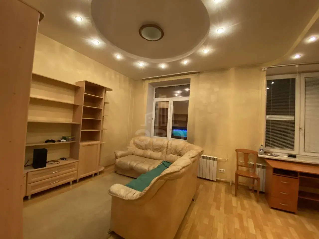 трехкомнатная квартира в Санкт-Петербурге по адресу: Варшавская ул., 104