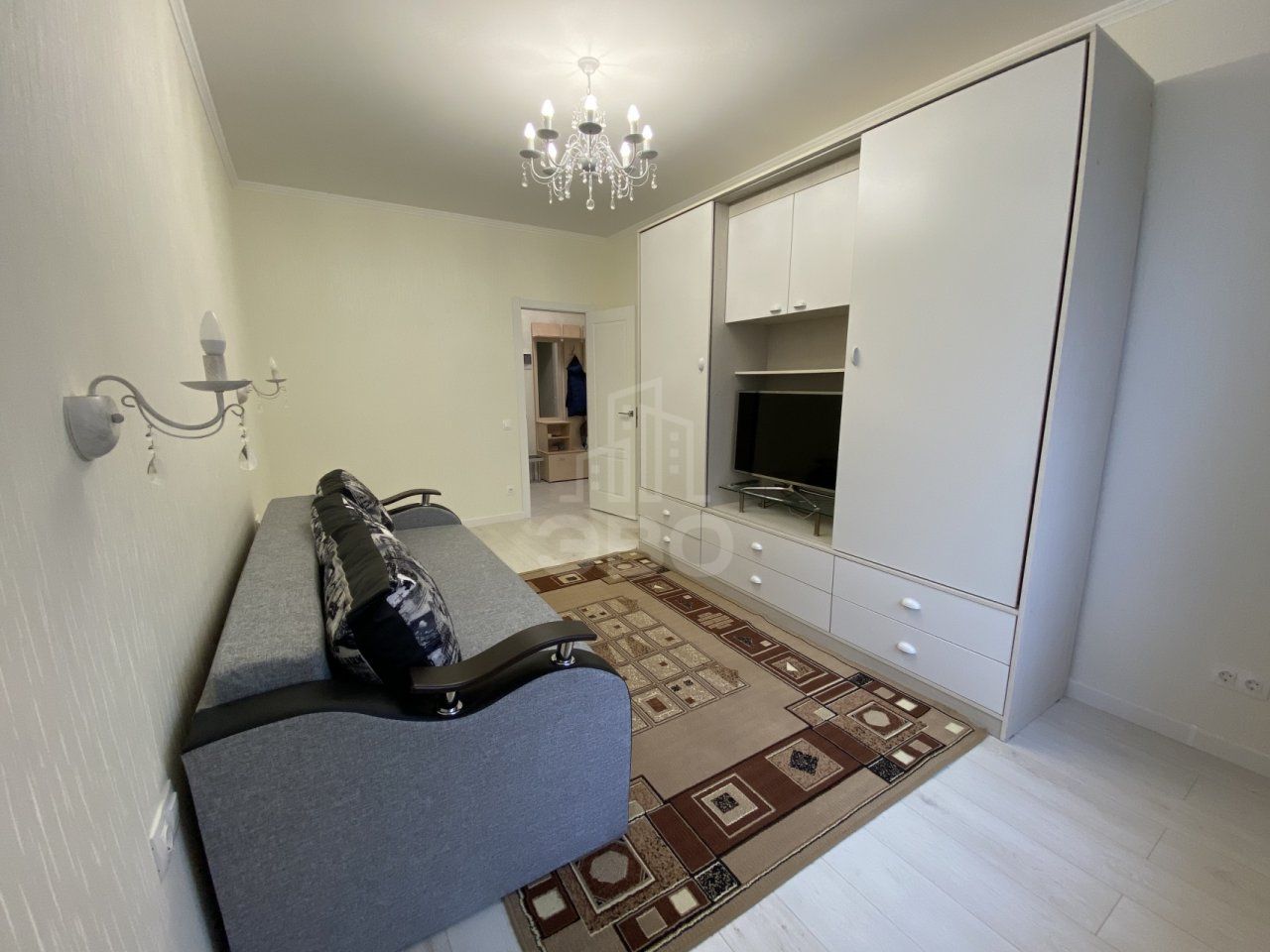 однокомнатная квартира в Санкт-Петербурге по адресу: Парфеновская ул., 7, к 1