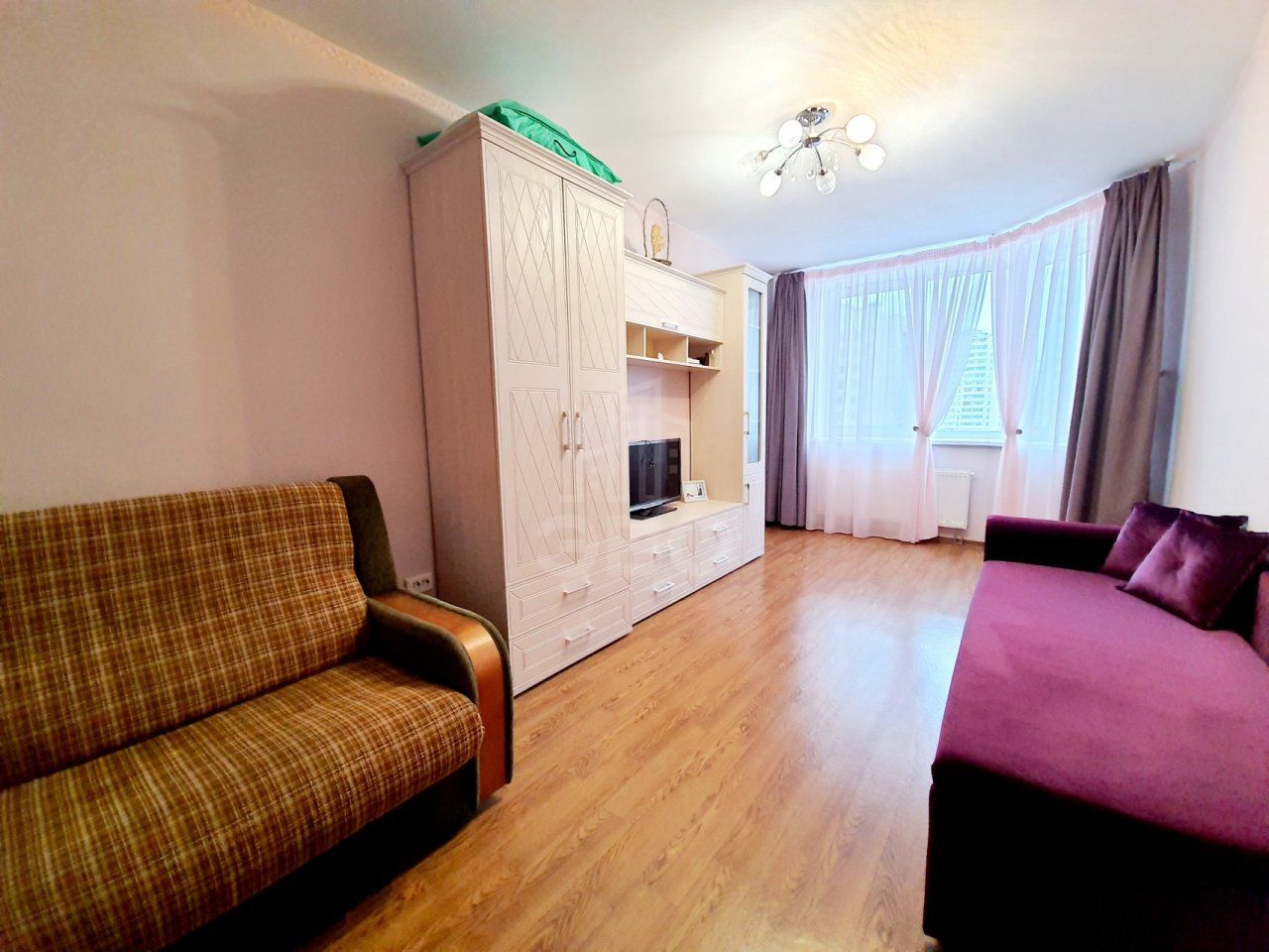 двухкомнатная квартира в Санкт-Петербурге по адресу: Кузнецова проспект, 14, к 1