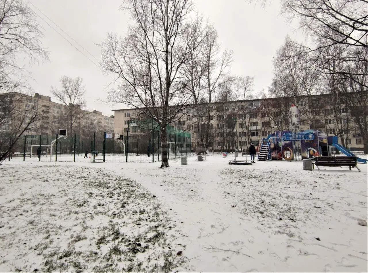 трехкомнатная квартира в Санкт-Петербурге по адресу: Бухарестская ул., 67, к 1, литера А