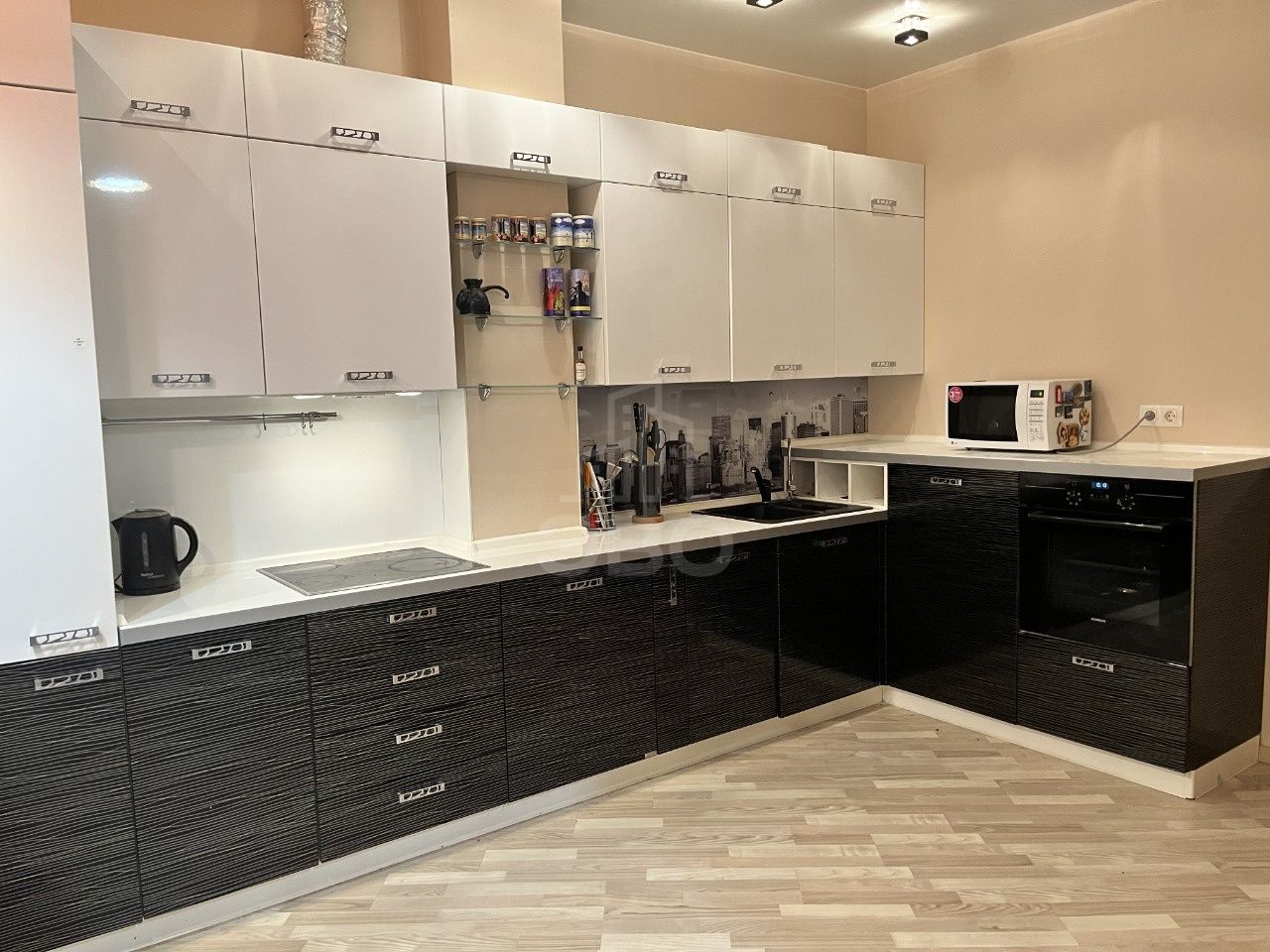 двухкомнатная квартира в Санкт-Петербурге по адресу: Средний В.О. проспект, 85