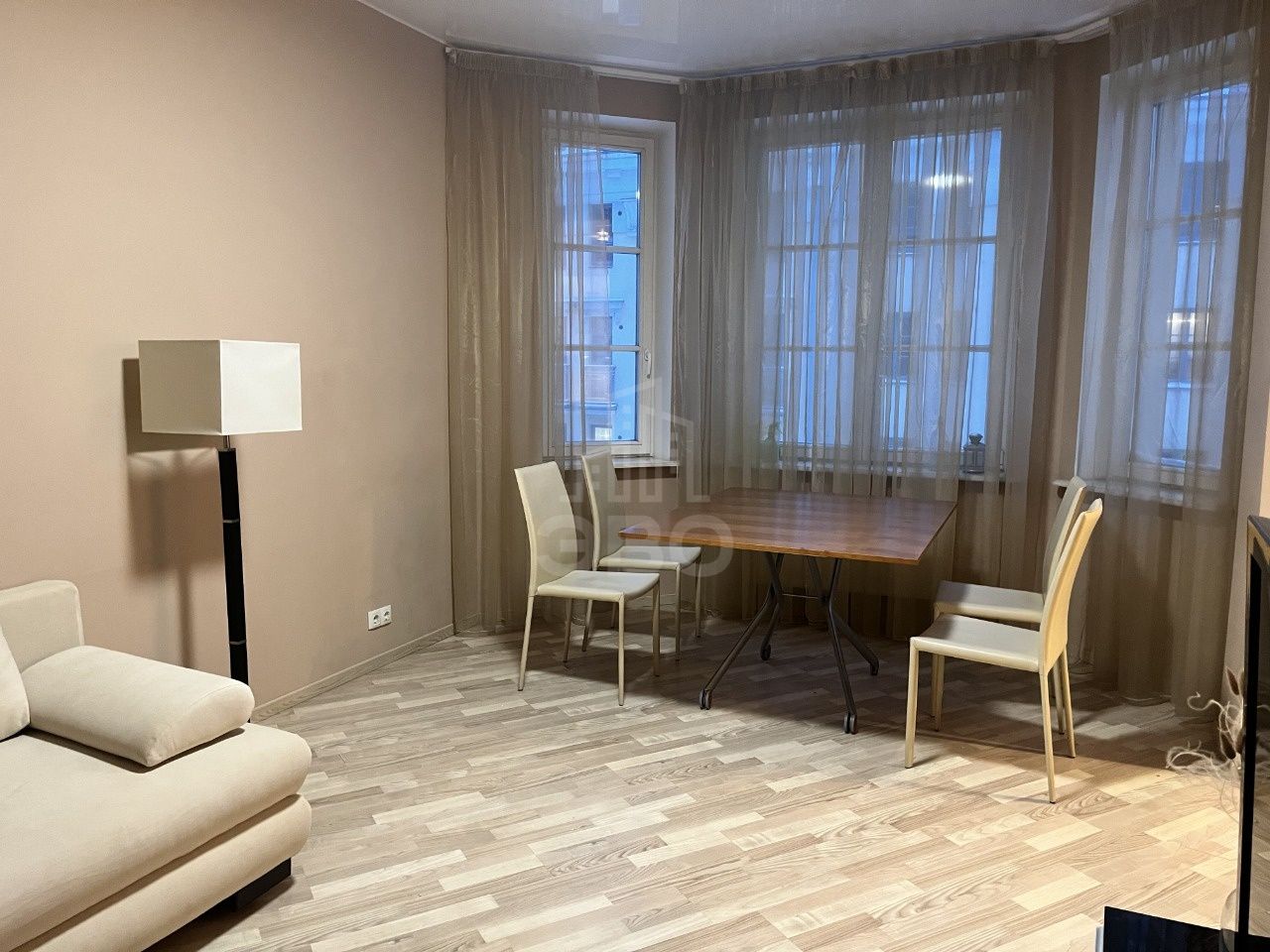 двухкомнатная квартира в Санкт-Петербурге по адресу: Средний В.О. проспект, 85