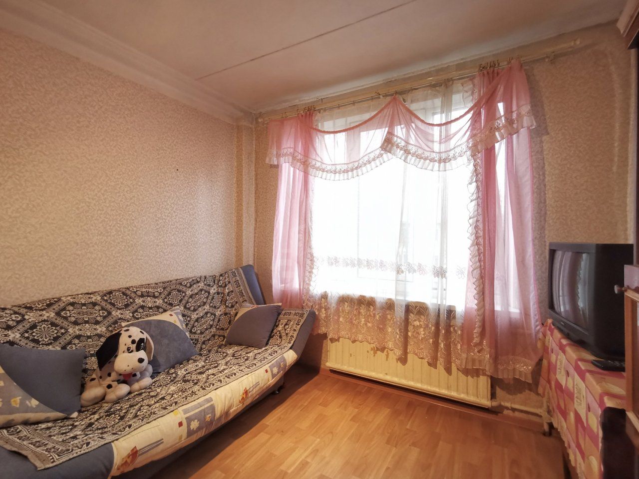 двухкомнатная квартира в Санкт-Петербурге по адресу: Октябрьская наб., 90, к 7