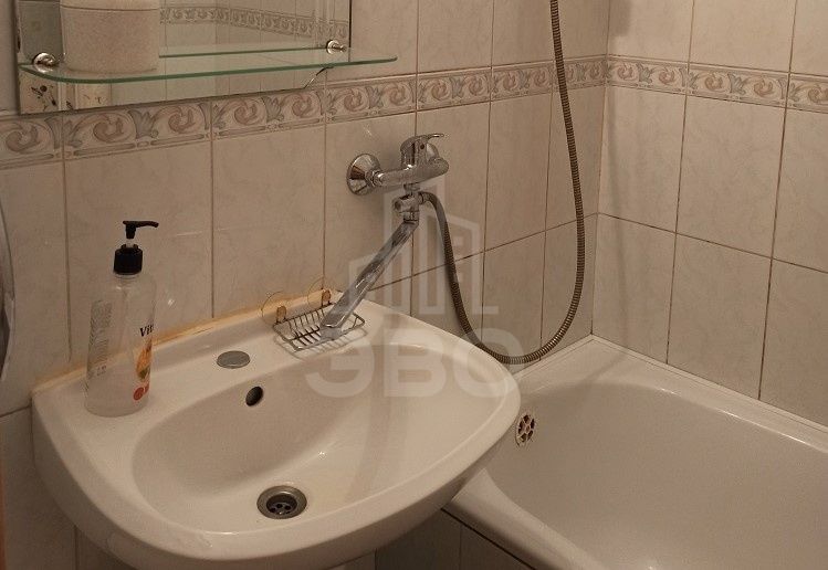 однокомнатная квартира в Санкт-Петербурге по адресу: Дмитрия Устинова ул., 8