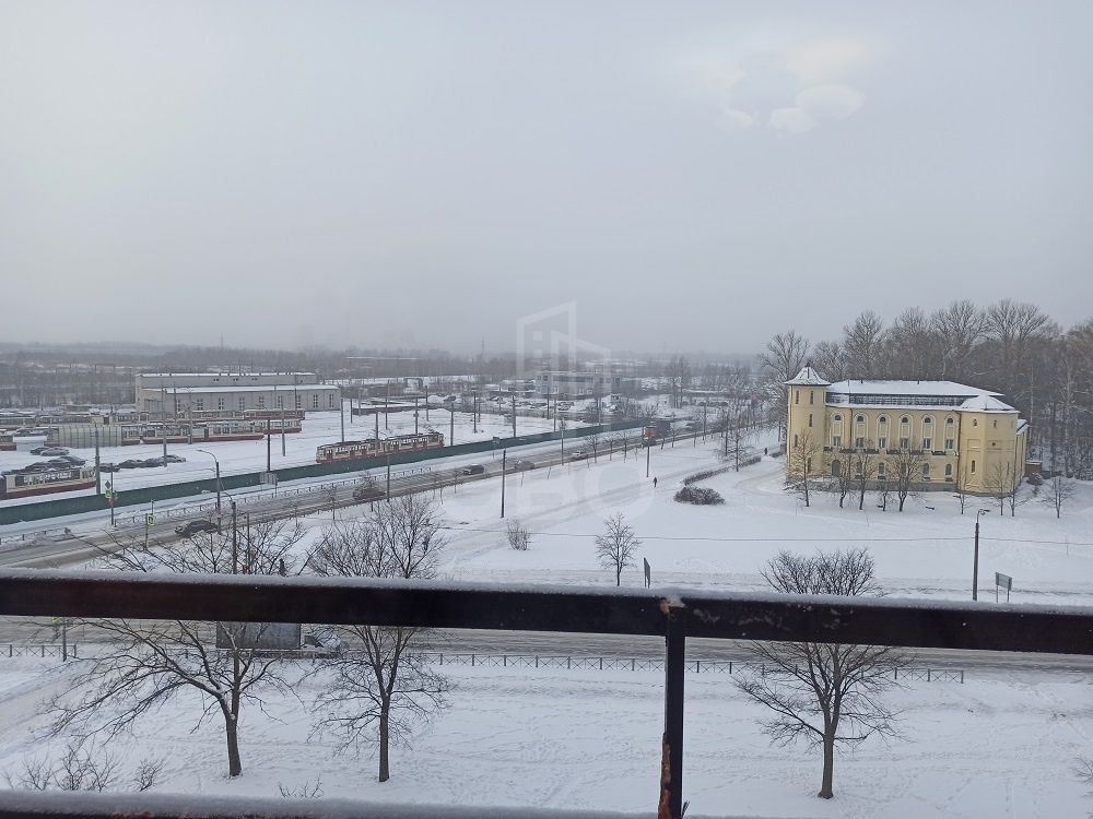 однокомнатная квартира в Санкт-Петербурге по адресу: Дмитрия Устинова ул., 8