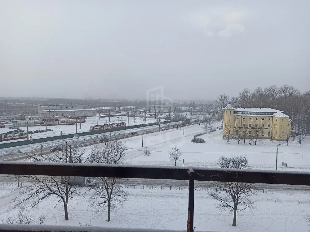 однокомнатная квартира в Санкт-Петербурге по адресу: Дмитрия Устинова ул., 8
