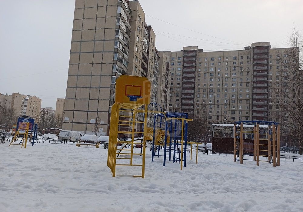 однокомнатная квартира в Санкт-Петербурге по адресу: Дмитрия Устинова ул., 8