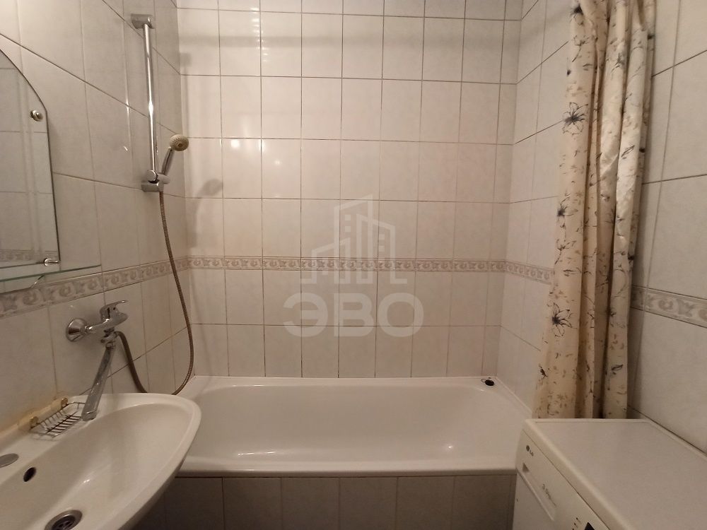 однокомнатная квартира в Санкт-Петербурге по адресу: Дмитрия Устинова ул., 8