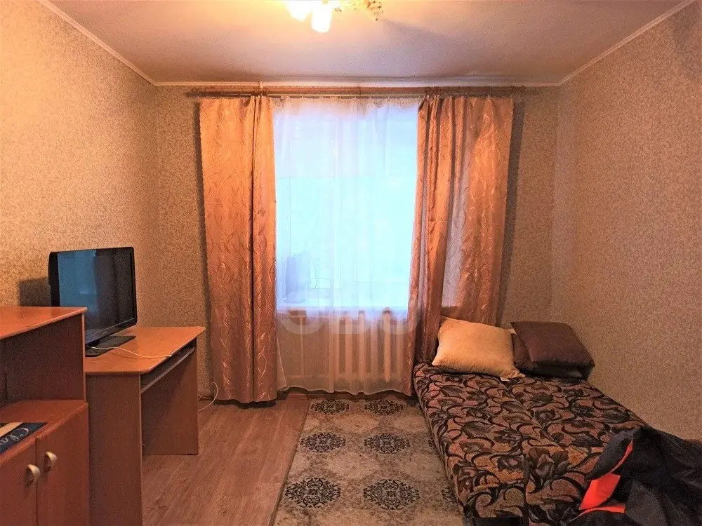 комната в Санкт-Петербурге по адресу: Подвойского ул., 48, к 1