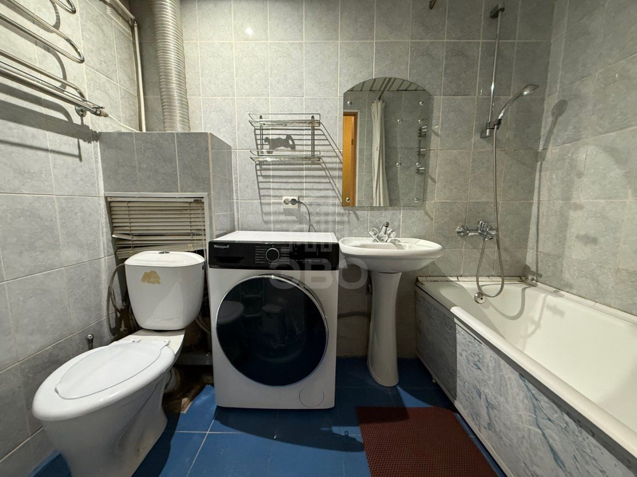 трехкомнатная квартира в Санкт-Петербурге по адресу: Ленинский проспект, 120, к 2