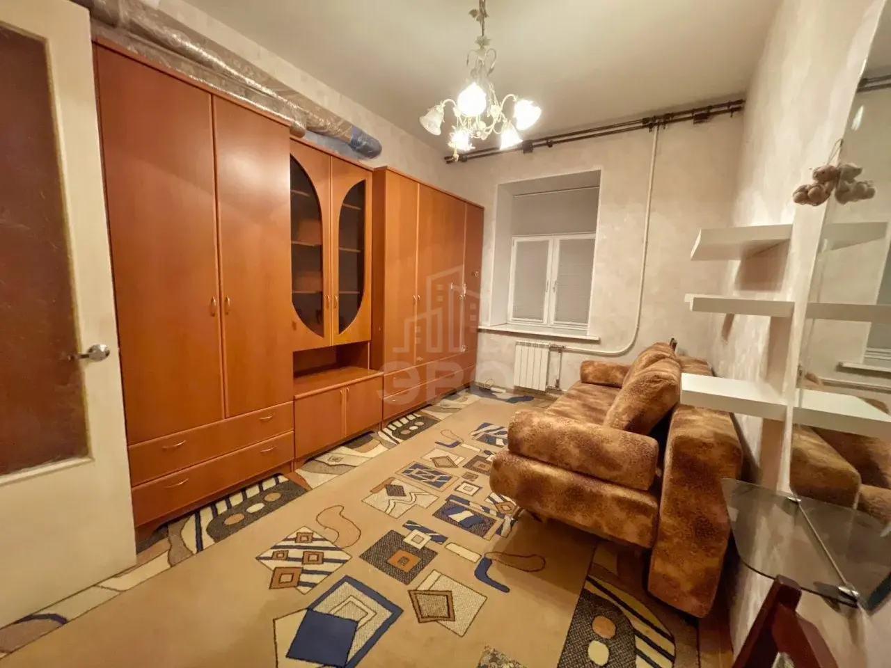 трехкомнатная квартира в Санкт-Петербурге по адресу: Апраксин пер., 19-21