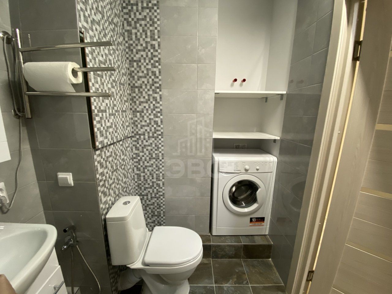 однокомнатная квартира в Санкт-Петербурге по адресу: Малая Митрофаньевская ул., 5, к 1