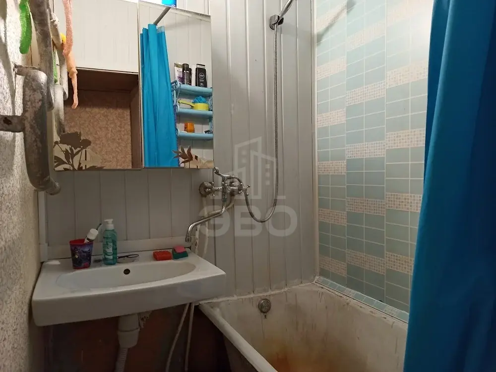 комната в Санкт-Петербурге по адресу: Есенина ул., 8, к 1