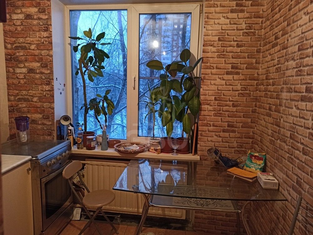 комната в Санкт-Петербурге по адресу: Вавиловых ул., 15, к 3