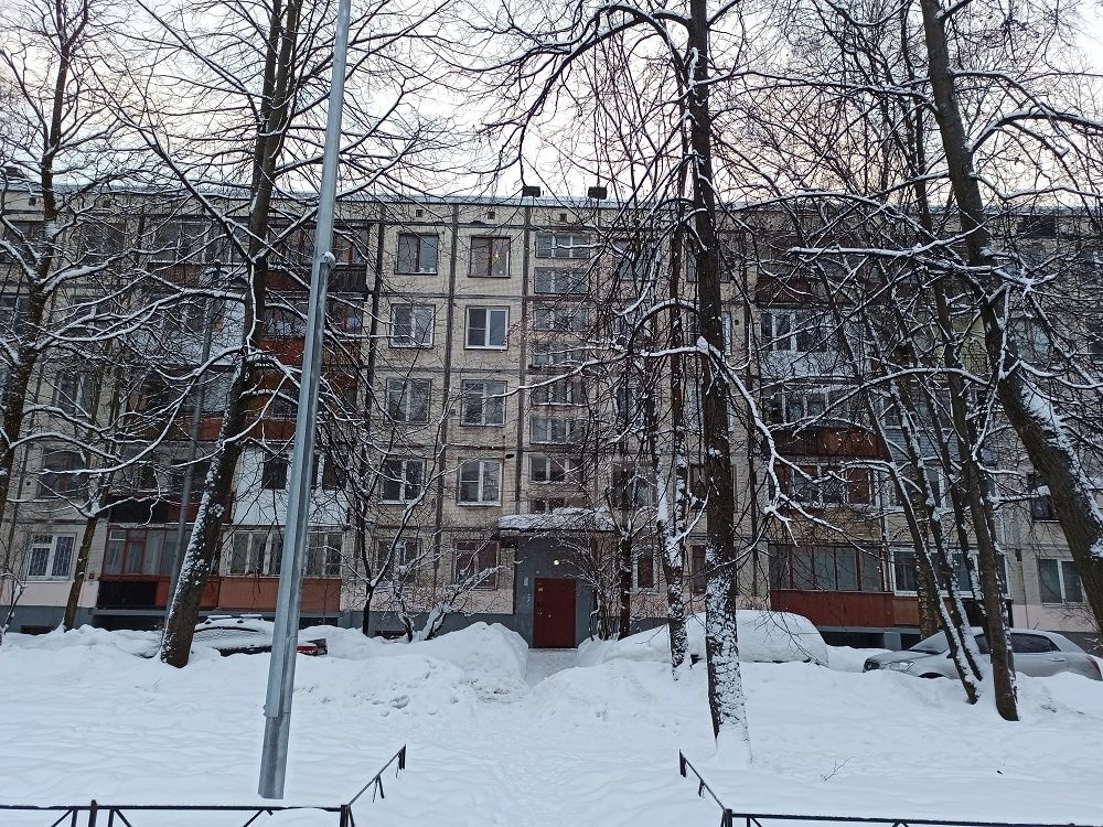 комната в Санкт-Петербурге по адресу: Вавиловых ул., 15, к 3