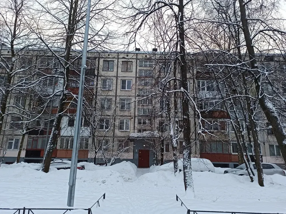 комната в Санкт-Петербурге по адресу: Вавиловых ул., 15, к 3
