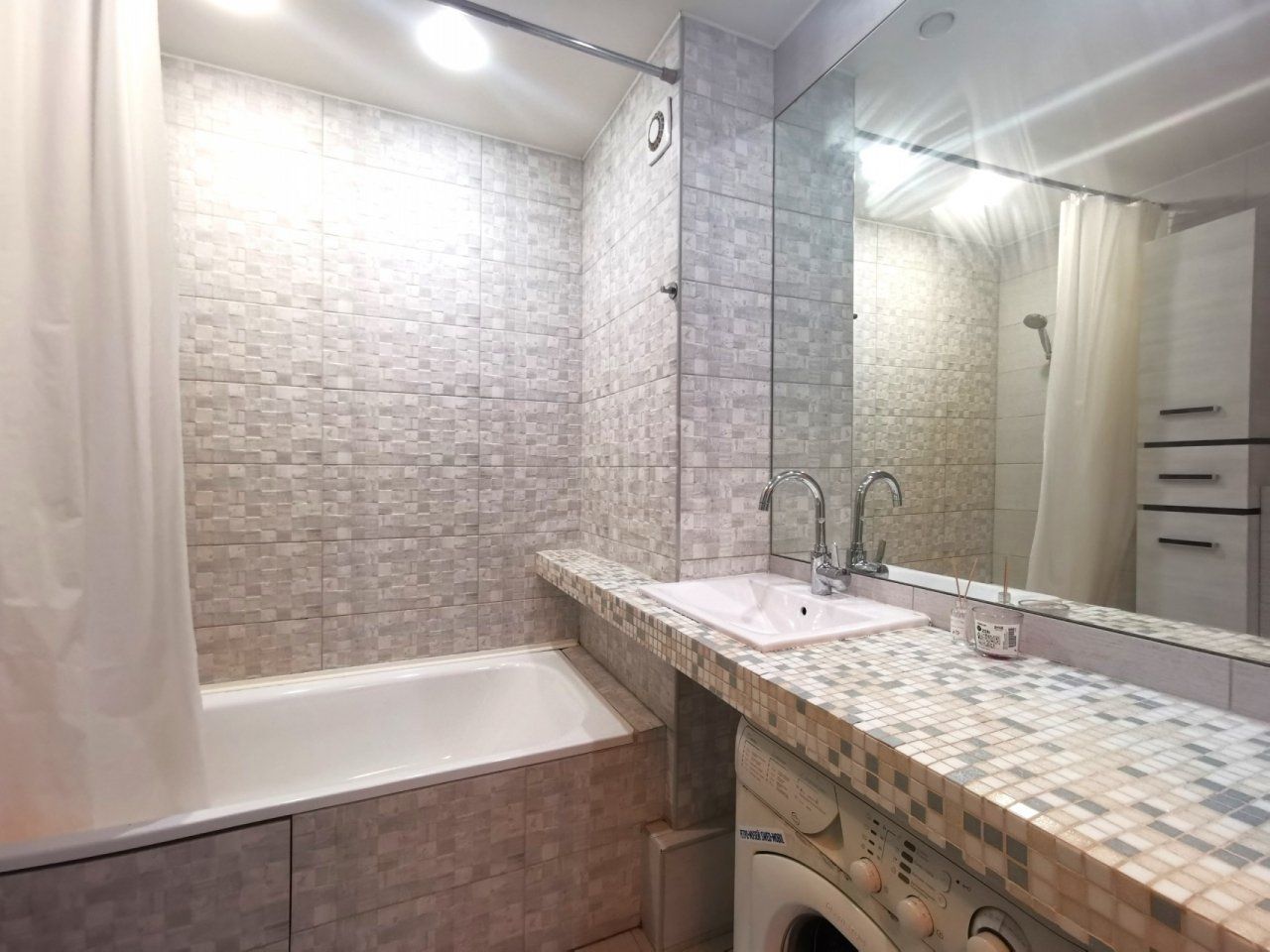 однокомнатная квартира в Санкт-Петербурге по адресу: Федора Абрамова ул., 8, литера А