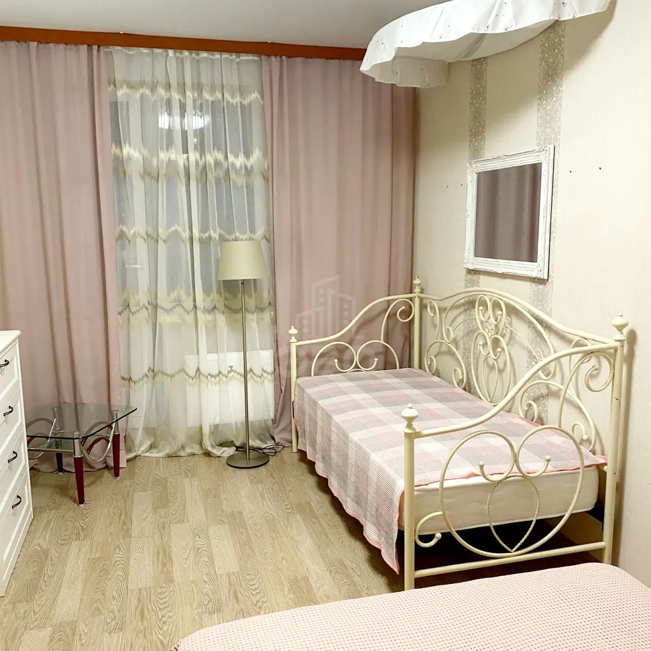 однокомнатная квартира в Санкт-Петербурге по адресу: Героев проспект, 18