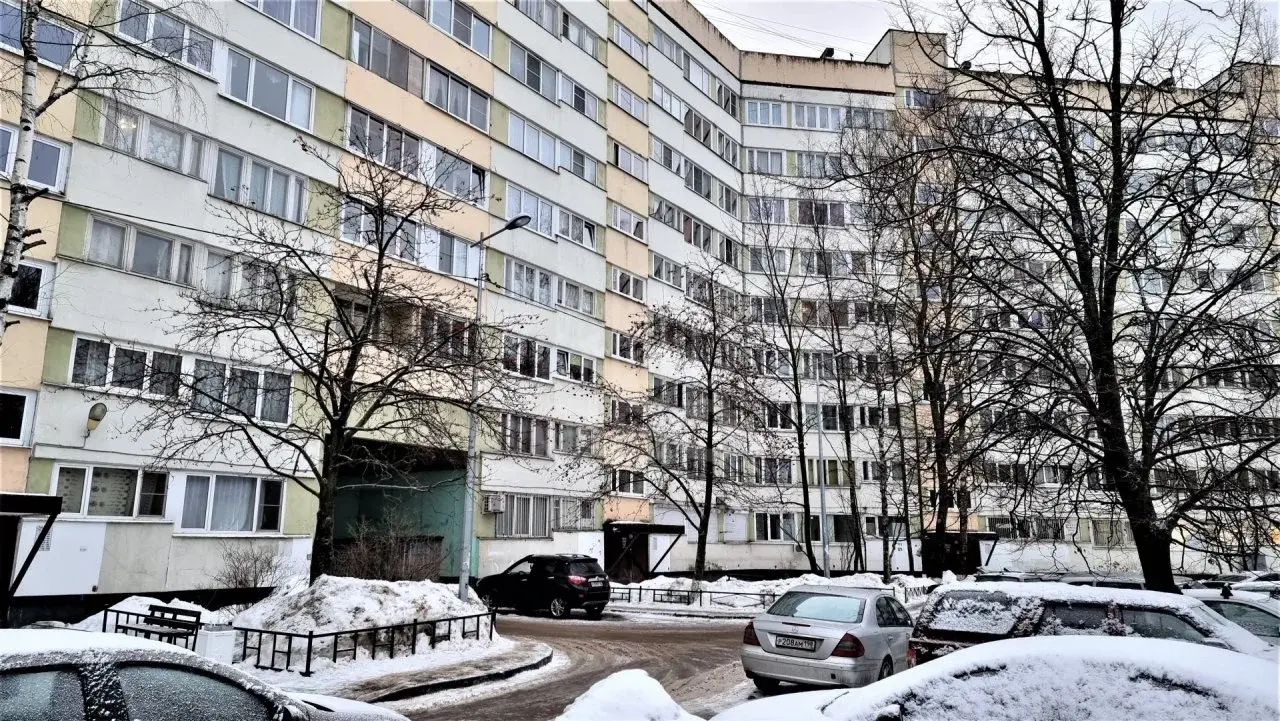 однокомнатная квартира в Санкт-Петербурге по адресу: Есенина ул., 12, к 1