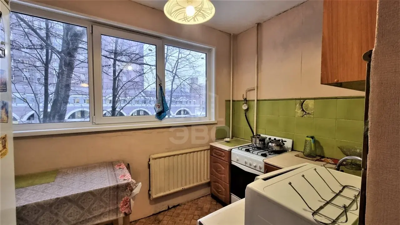 однокомнатная квартира в Санкт-Петербурге по адресу: Есенина ул., 12, к 1