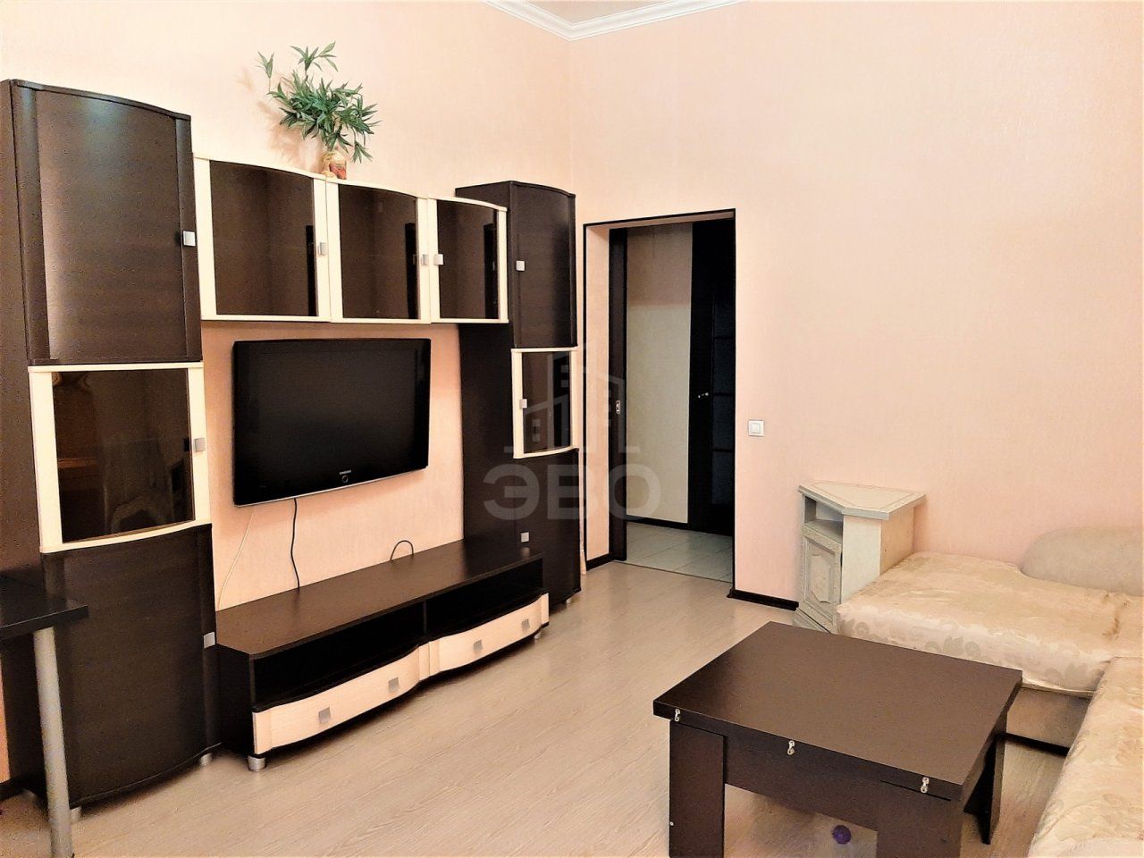 двухкомнатная квартира в Санкт-Петербурге по адресу: Константина Заслонова ул., 28-30