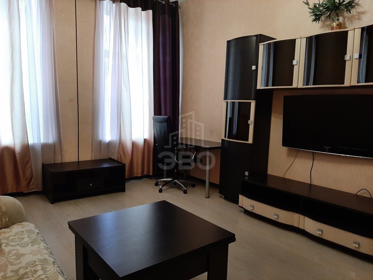 двухкомнатная квартира в Санкт-Петербурге по адресу: Константина Заслонова ул., 28-30