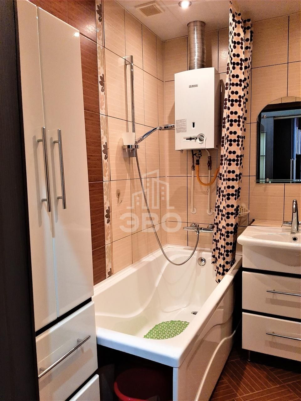 двухкомнатная квартира в Санкт-Петербурге по адресу: Константина Заслонова ул., 28-30