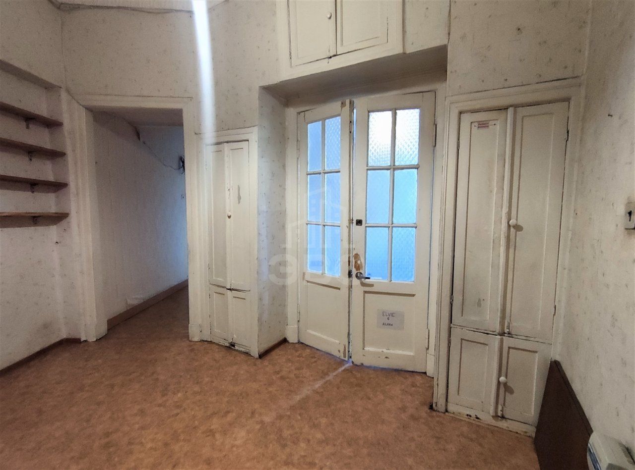 трехкомнатная квартира в Санкт-Петербурге по адресу: Блохина ул., 23