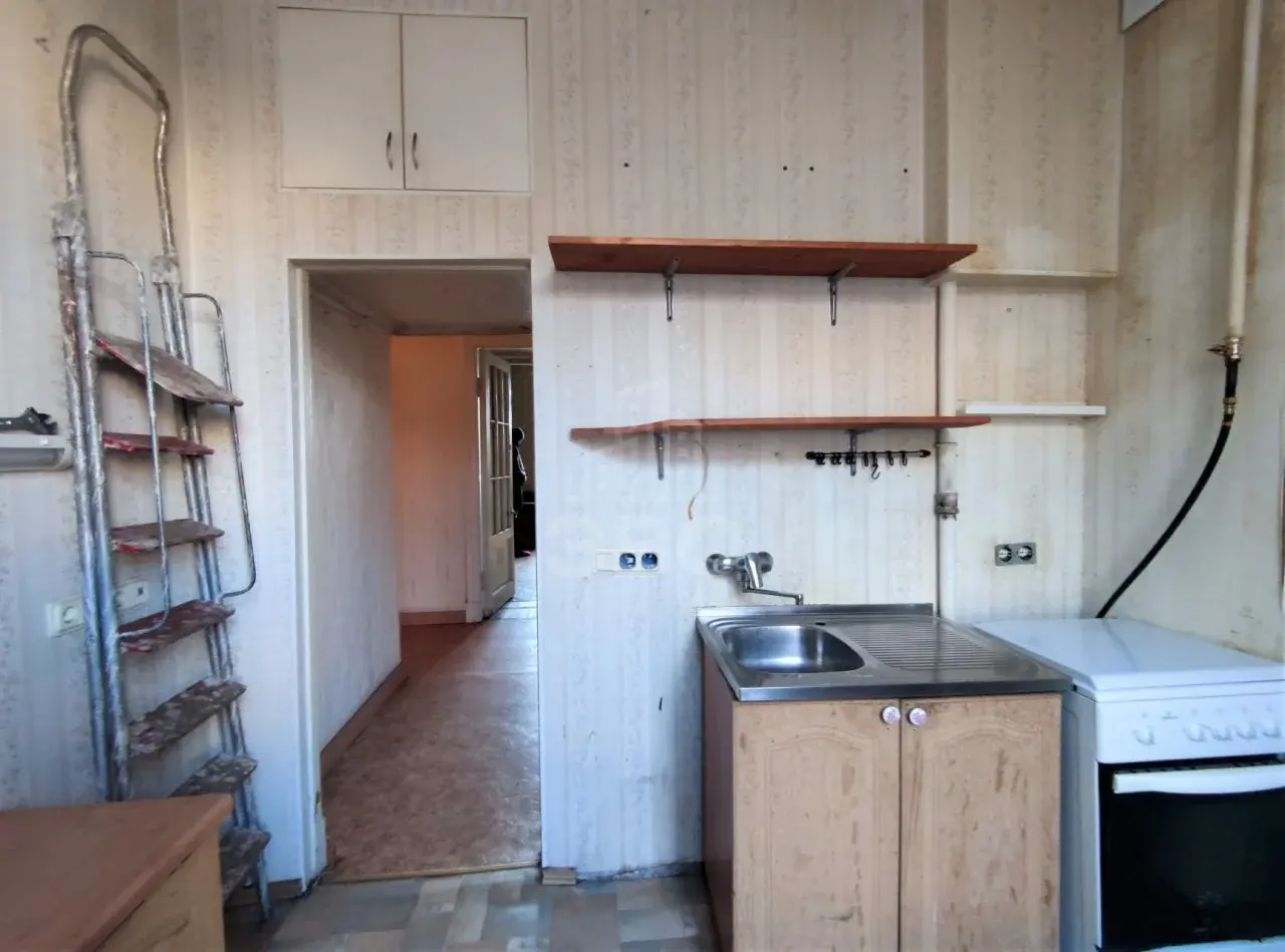 трехкомнатная квартира в Санкт-Петербурге по адресу: Блохина ул., 23