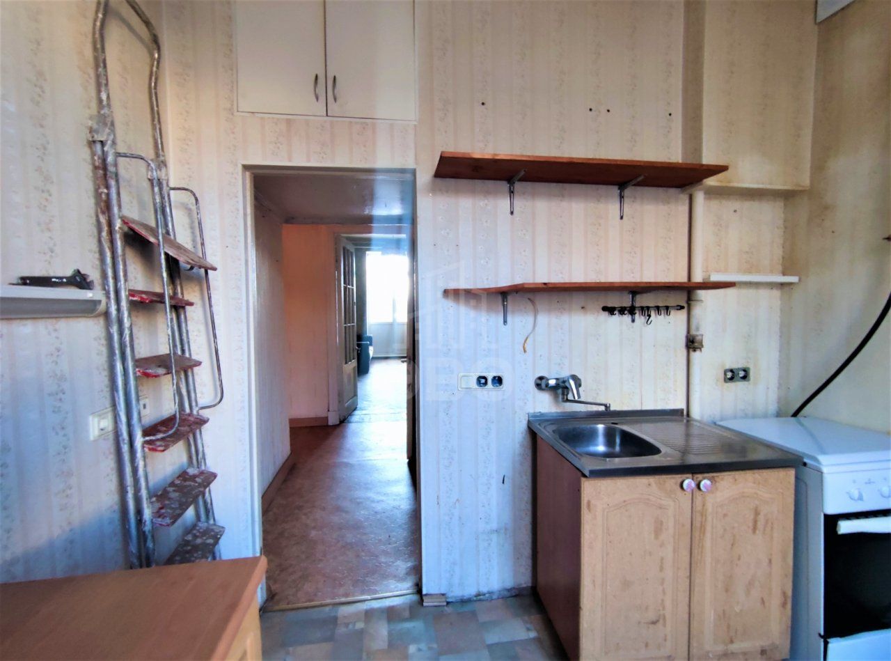 трехкомнатная квартира в Санкт-Петербурге по адресу: Блохина ул., 23