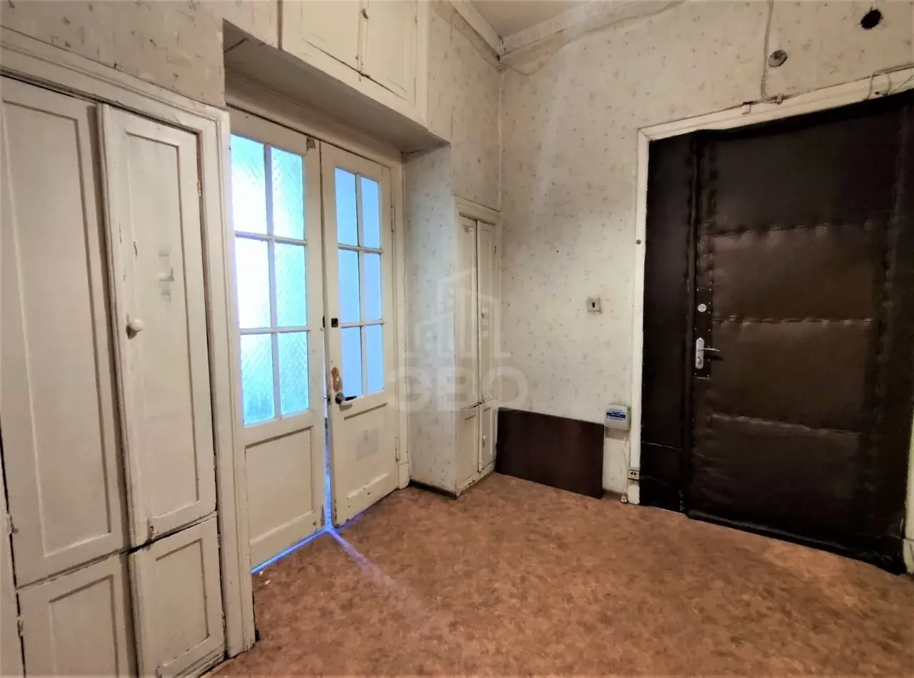 трехкомнатная квартира в Санкт-Петербурге по адресу: Блохина ул., 23