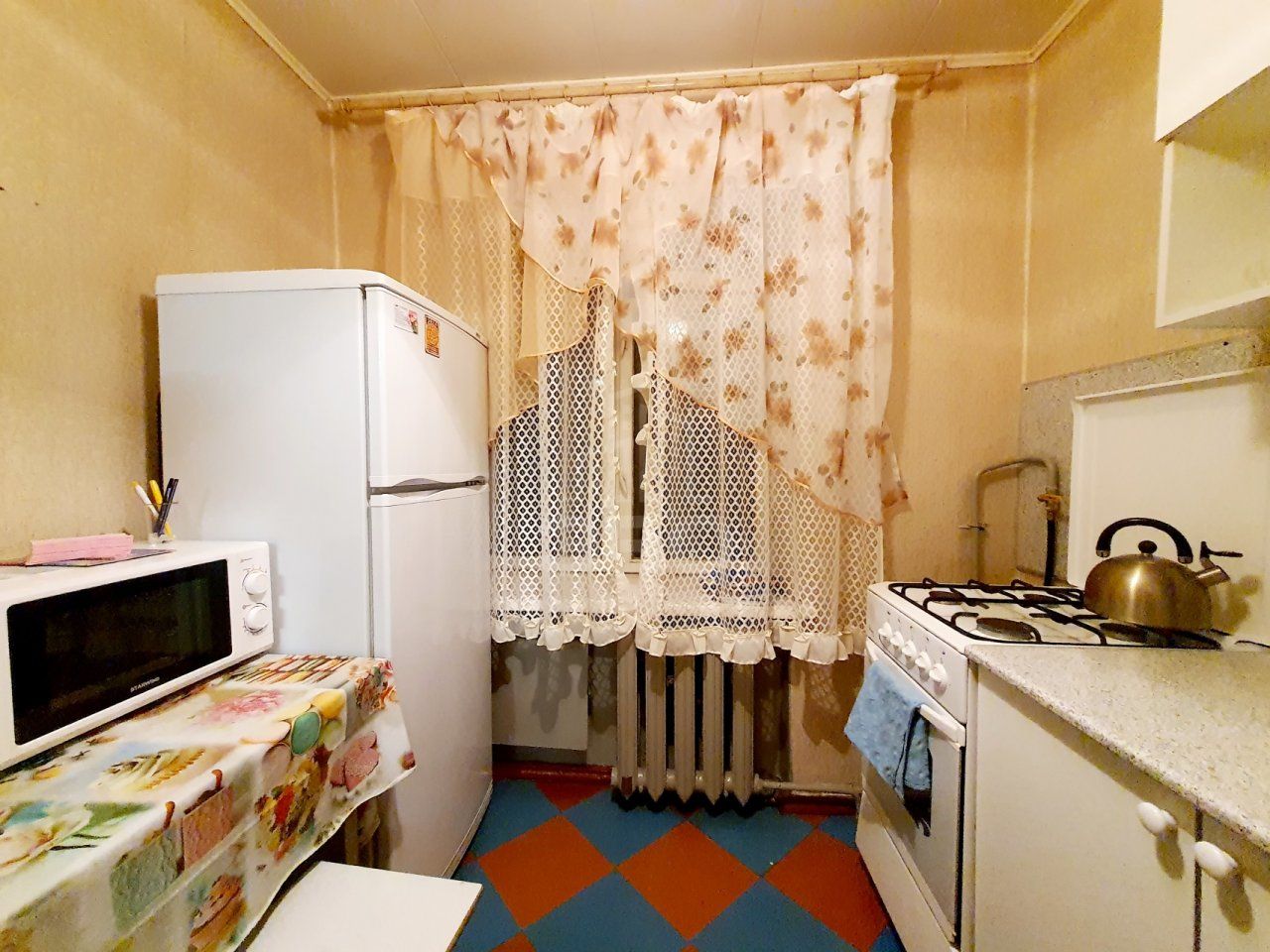 двухкомнатная квартира в Санкт-Петербурге по адресу: Весельная ул., 12