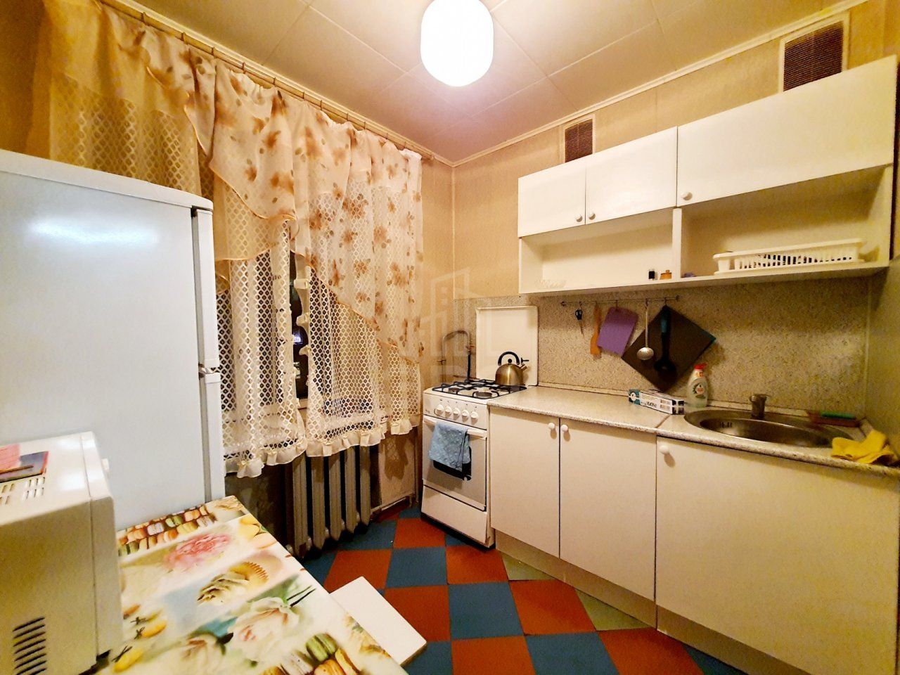 двухкомнатная квартира в Санкт-Петербурге по адресу: Весельная ул., 12