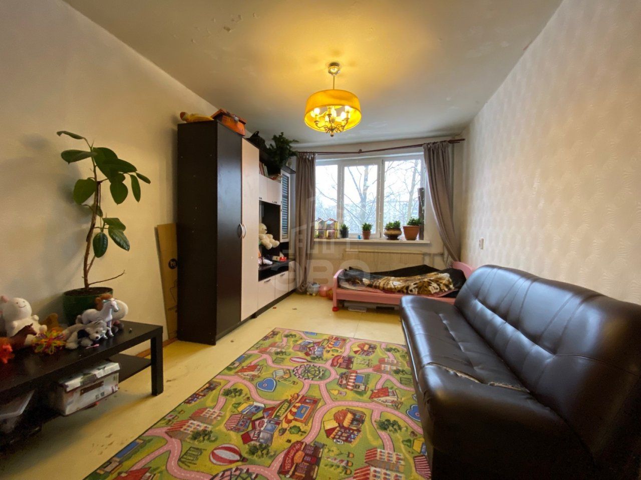 трехкомнатная квартира в Санкт-Петербурге по адресу: Дыбенко ул., 12, к 1, литера Е