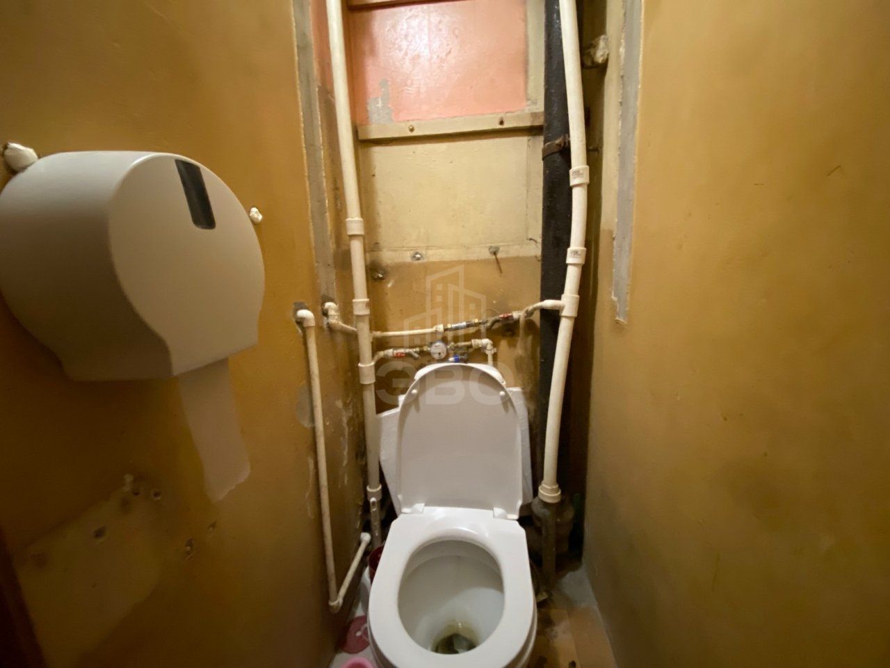 трехкомнатная квартира в Санкт-Петербурге по адресу: Дыбенко ул., 12, к 1, литера Е